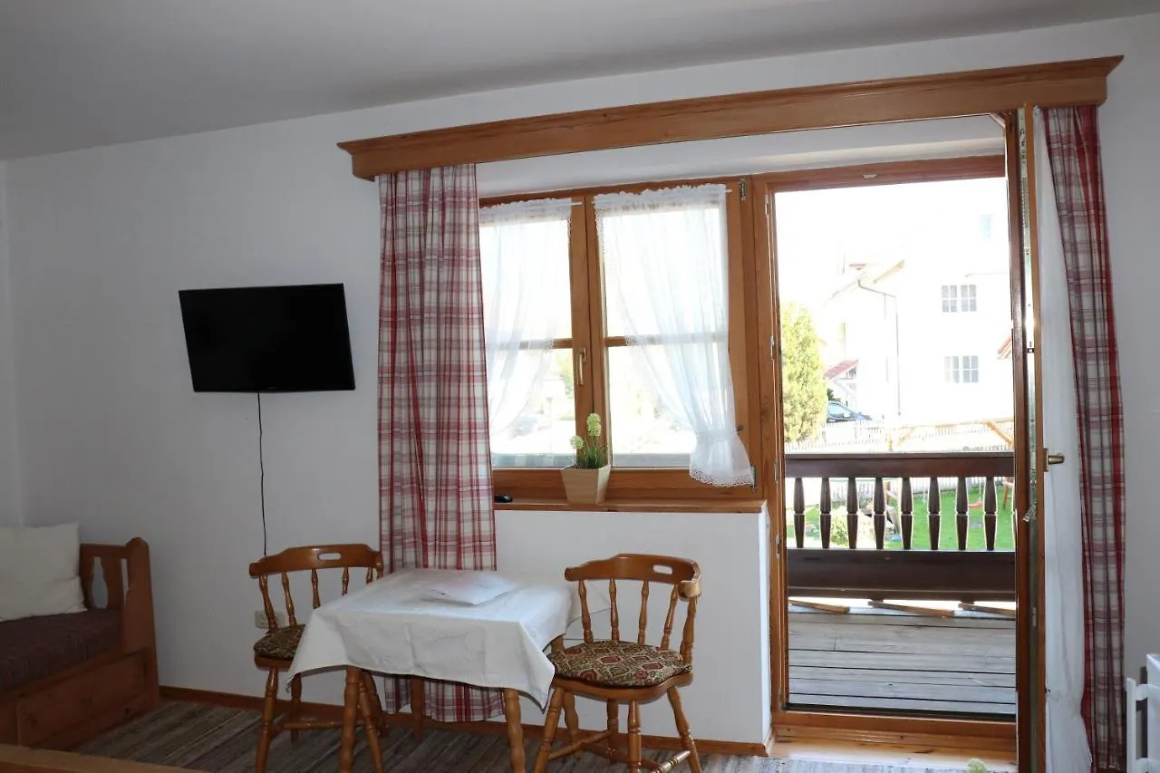 Homestay Brombergerhof Muensing Apartment Germany
